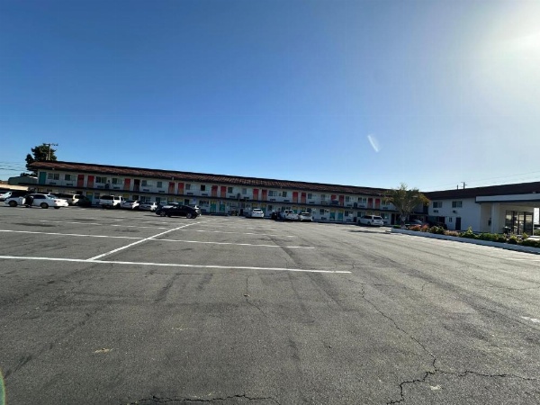 The Dixie Orange County image 8